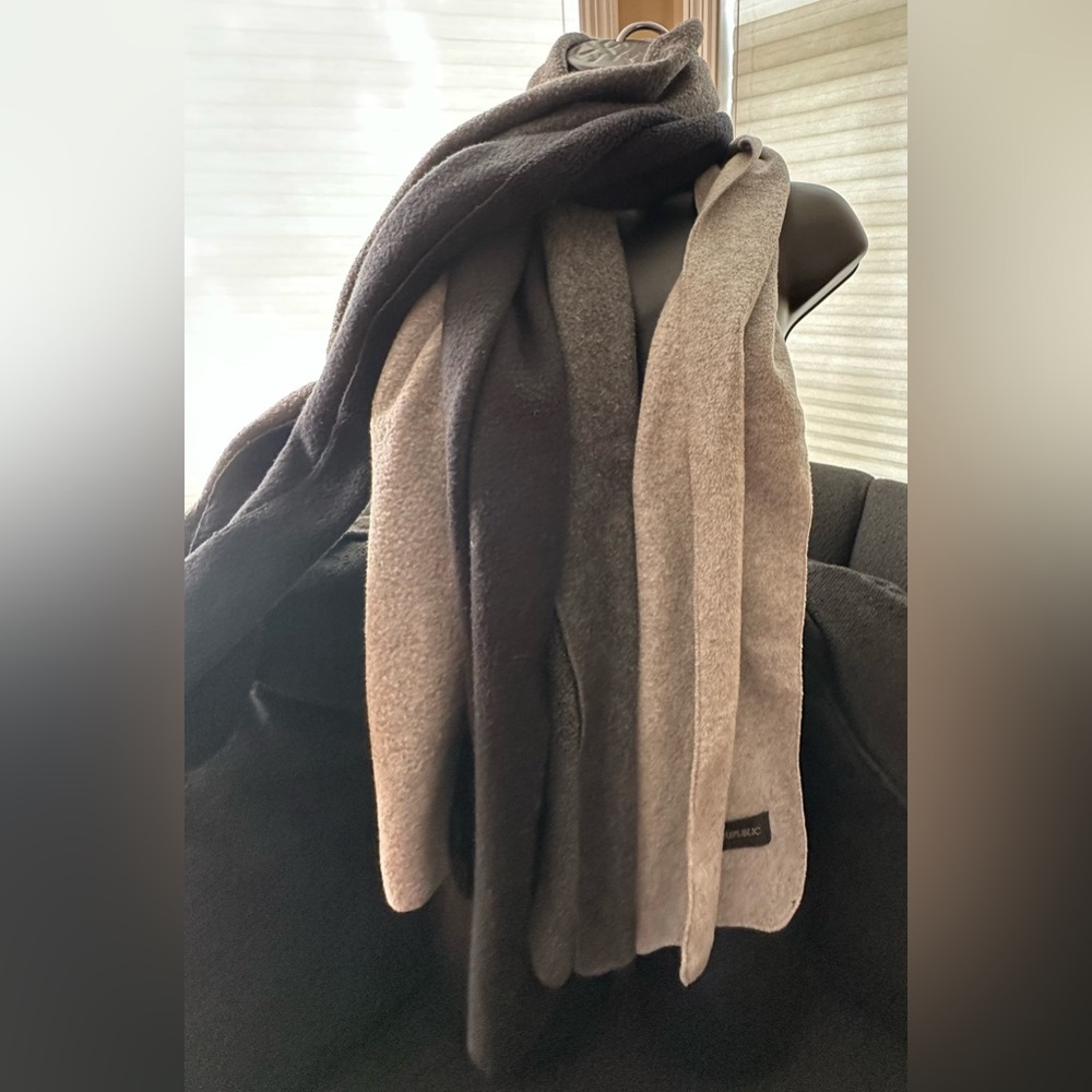 Banana Republic minimalist vintage scarf trio